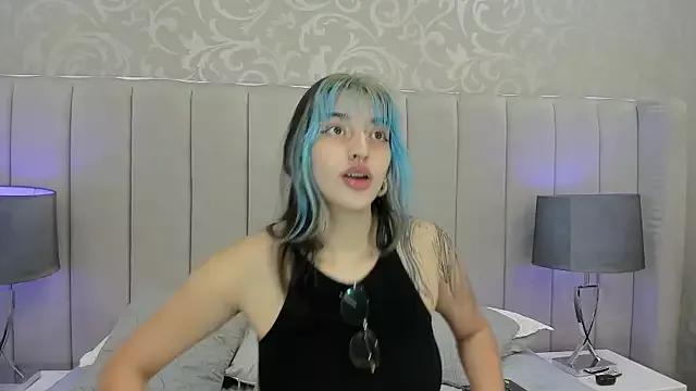 Girls: discover live performances with matured cam models, from teasing to fixations, in a variety of stunning live sex cams.