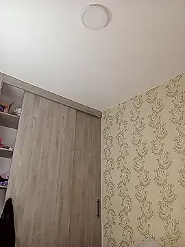Bella_Fior on StripChat