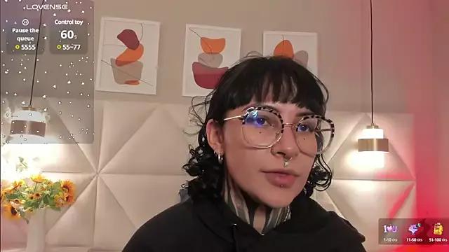 Girls: discover live performances with matured cam models, from teasing to fixations, in a variety of stunning live sex cams.