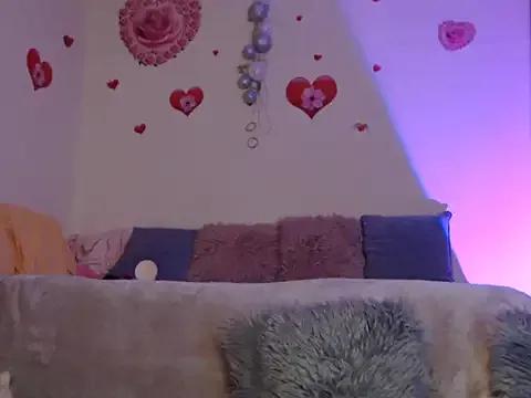 BellaBellaHot from StripChat