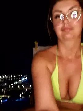BellaBellaxxx from StripChat