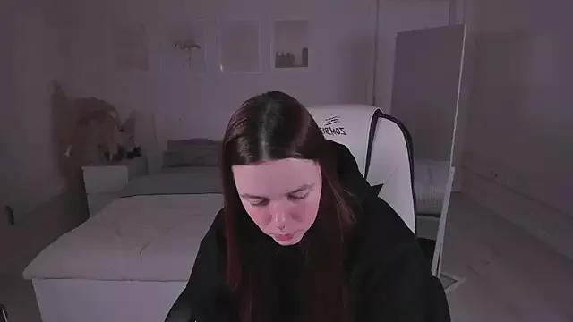 BellaDevile from StripChat
