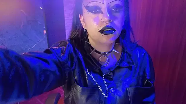 Belladonna_trix on StripChat