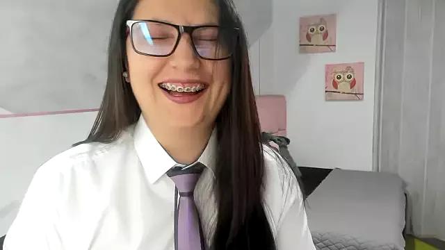 BellaThomson_ from StripChat