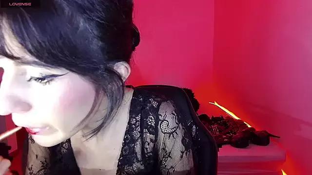 bellatrix25 from StripChat