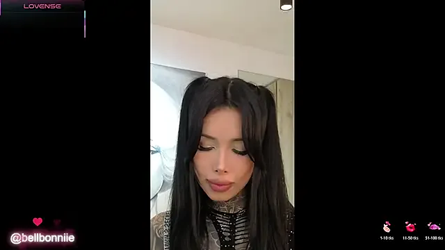 belllbonniie on StripChat