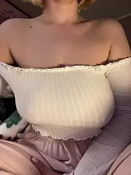 Best-B00bs from StripChat is Freechat