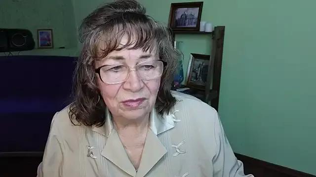 Betty_Brick from StripChat