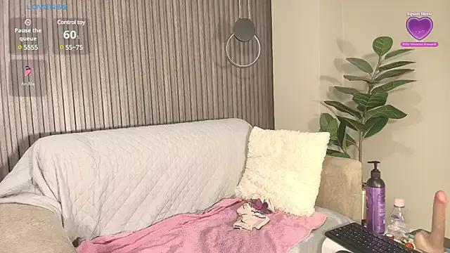 biancaa_18 from StripChat is Freechat