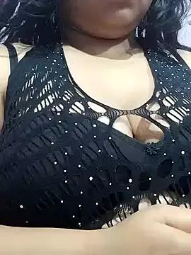 Girls: discover live performances with matured cam models, from teasing to fixations, in a variety of stunning live sex cams.