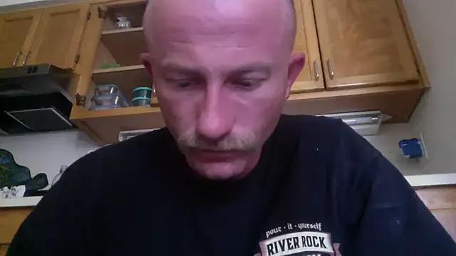BIGWHITECOCKDOC36 from StripChat is Freechat
