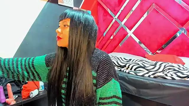 Blackstar02_ from StripChat is Freechat