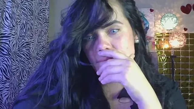 Girls: discover live performances with matured cam models, from teasing to fixations, in a variety of stunning live sex cams.