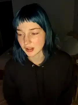 BlueHoneyBaby from StripChat is Freechat