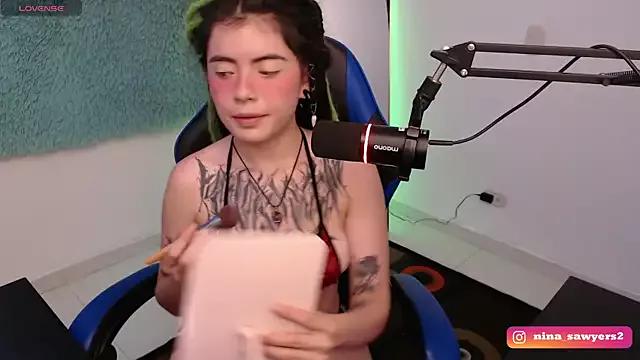 Girls: discover live performances with matured cam models, from teasing to fixations, in a variety of stunning live sex cams.