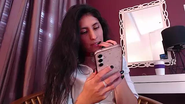 Girls: discover live performances with matured cam models, from teasing to fixations, in a variety of stunning live sex cams.