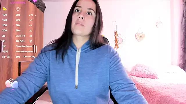 bonny_greyl from StripChat