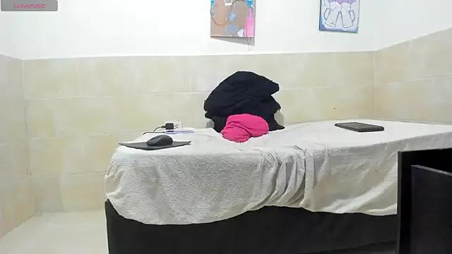 Girls: discover live performances with matured cam models, from teasing to fixations, in a variety of stunning live sex cams.