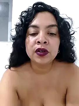 Girls: discover live performances with matured cam models, from teasing to fixations, in a variety of stunning live sex cams.