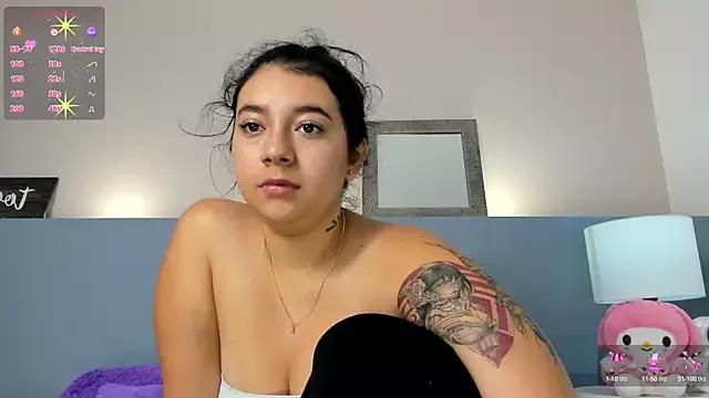 Girls: discover live performances with matured cam models, from teasing to fixations, in a variety of stunning live sex cams.