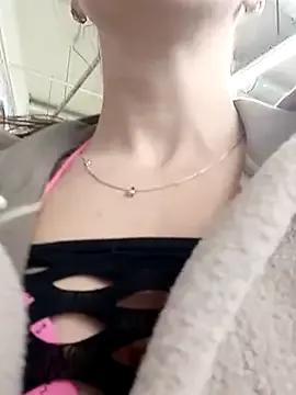 Girls: discover live performances with matured cam models, from teasing to fixations, in a variety of stunning live sex cams.