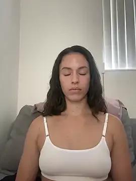Girls: discover live performances with matured cam models, from teasing to fixations, in a variety of stunning live sex cams.