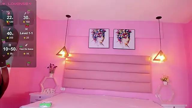 Girls: discover live performances with matured cam models, from teasing to fixations, in a variety of stunning live sex cams.