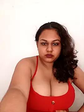 bumblebeegirl on StripChat 