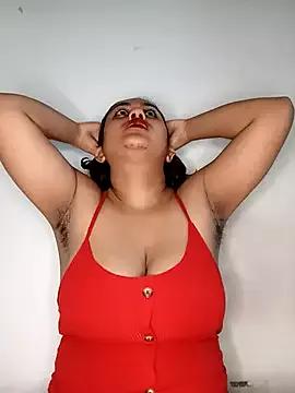bumblebeegirl on StripChat 