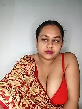 bumblebeegirl on StripChat 