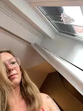 BunnyDiamond1 from StripChat is Freechat