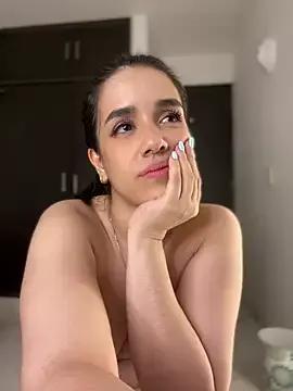 bunnys_world from StripChat is Freechat