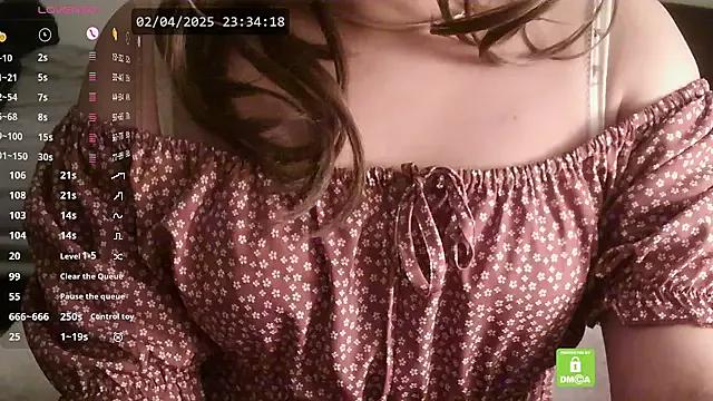 Girls: discover live performances with matured cam models, from teasing to fixations, in a variety of stunning live sex cams.
