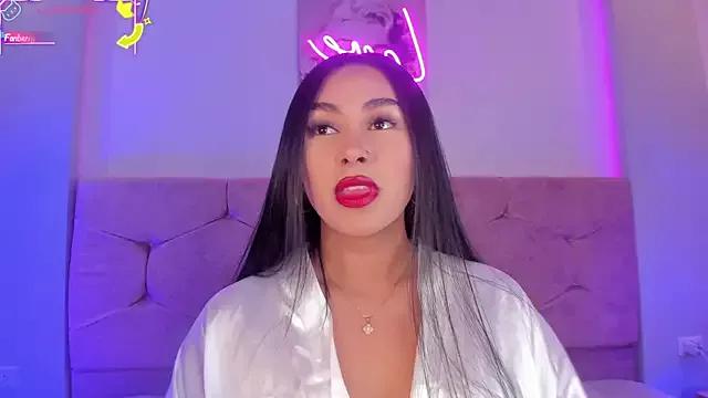 Cameliaa_Smiith from StripChat is Freechat