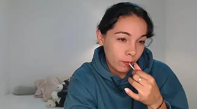 Girls: discover live performances with matured cam models, from teasing to fixations, in a variety of stunning live sex cams.