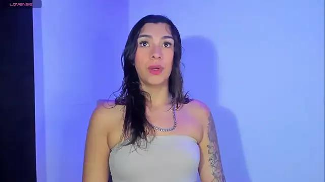 Girls: discover live performances with matured cam models, from teasing to fixations, in a variety of stunning live sex cams.