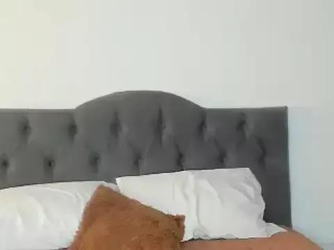Girls: discover live performances with matured cam models, from teasing to fixations, in a variety of stunning live sex cams.