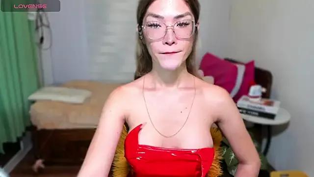 Camillamillerxx from StripChat is Freechat