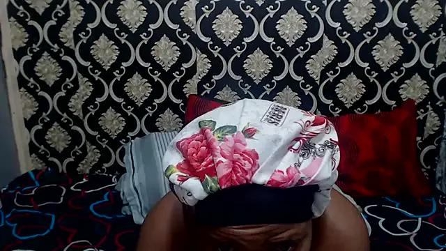 Girls: discover live performances with matured cam models, from teasing to fixations, in a variety of stunning live sex cams.