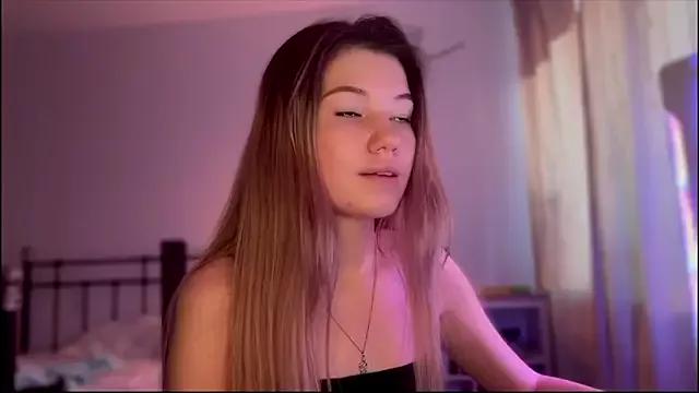 Caramel_Peach from StripChat