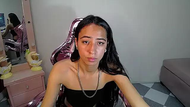 Girls: discover live performances with matured cam models, from teasing to fixations, in a variety of stunning live sex cams.