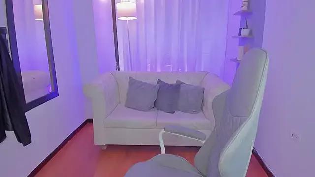 Girls: discover live performances with matured cam models, from teasing to fixations, in a variety of stunning live sex cams.