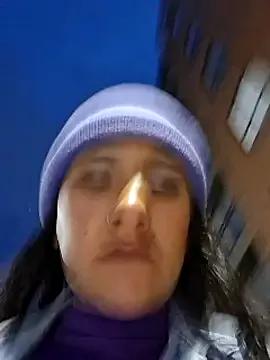 CAROLINE__21 from StripChat is Freechat