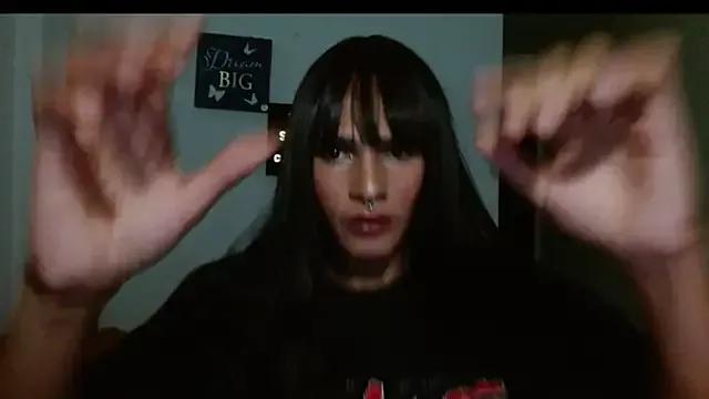 Girls: discover live performances with matured cam models, from teasing to fixations, in a variety of stunning live sex cams.