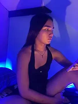 Girls: discover live performances with matured cam models, from teasing to fixations, in a variety of stunning live sex cams.