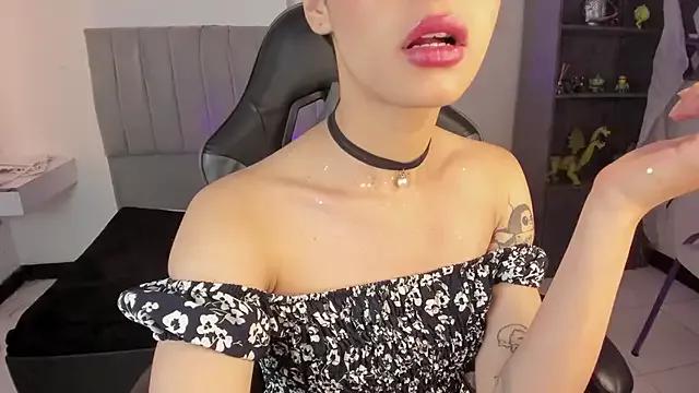 Catarsissmoon from StripChat