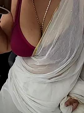 Girls: discover live performances with matured cam models, from teasing to fixations, in a variety of stunning live sex cams.