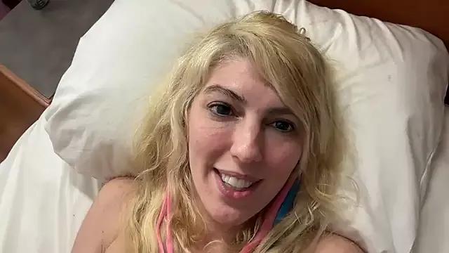 CelestialRuby from StripChat