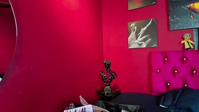 Girls: discover live performances with matured cam models, from teasing to fixations, in a variety of stunning live sex cams.