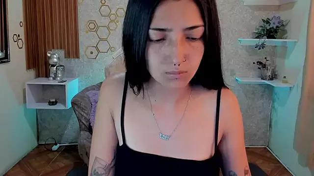 Girls: discover live performances with matured cam models, from teasing to fixations, in a variety of stunning live sex cams.